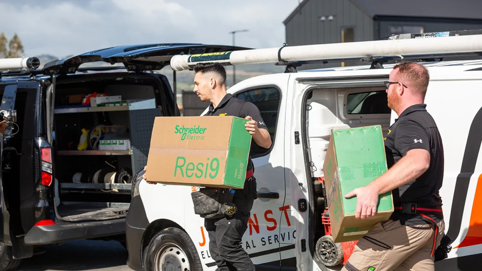 Sparkies of New Zealand: Johnston Electrical