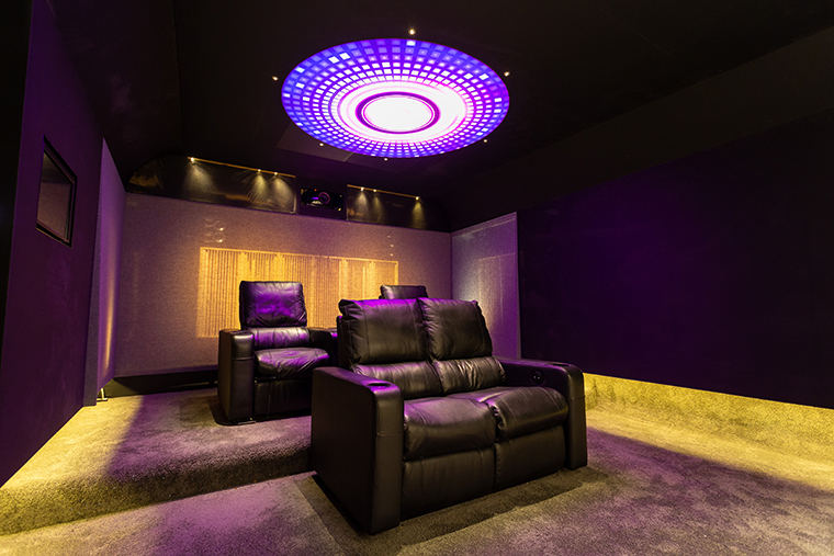 Des Dass’ home’s home theatre, built with SpaceLogic C-Bus automation.