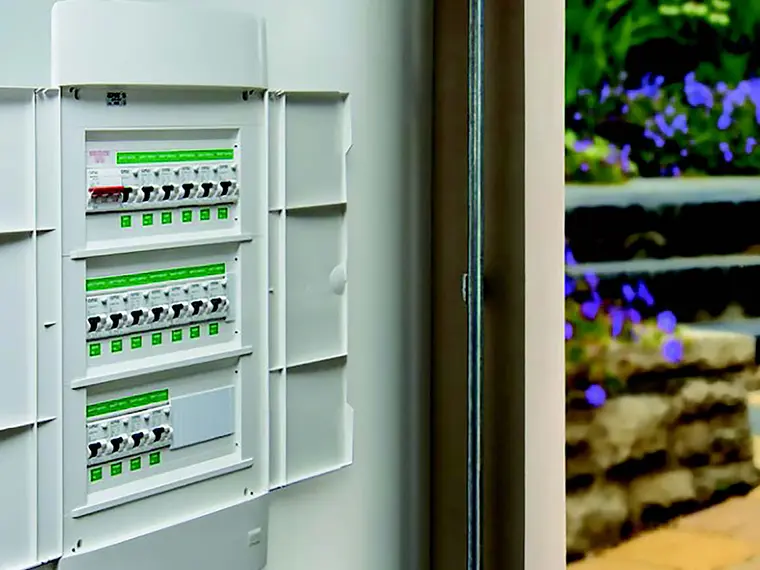 Resi9 range offers a comprehensive range of circuit protection solutions.