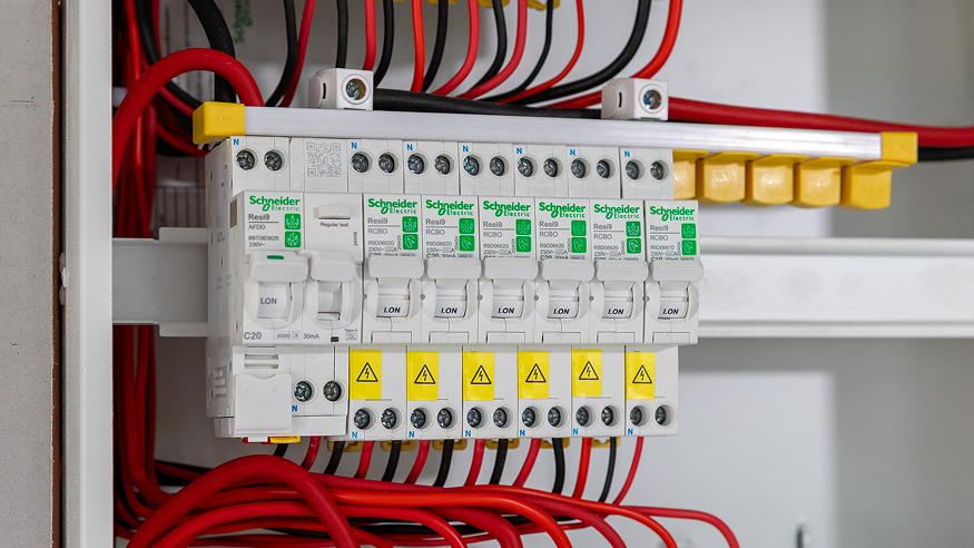 Resi9 Residual Current Circuit Breakers with Overcurrent Protection (RCBO)