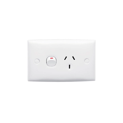 Standard Series single power outlet.