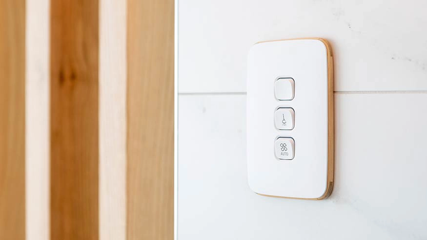 PDL Iconic Essence switch in arctic white supporting 3 gangs with pictograms